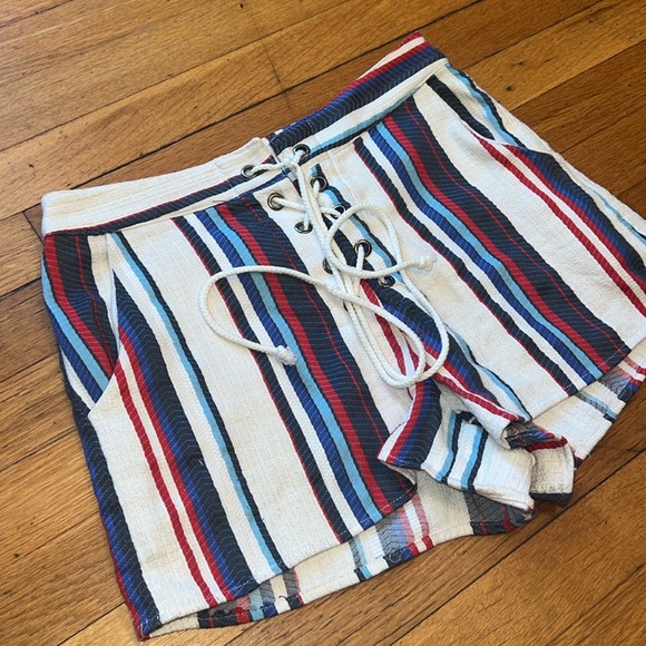 Lost + Wander Azul Stripe Lace High-Waist Shorts, size Small - Picture 4 of 12